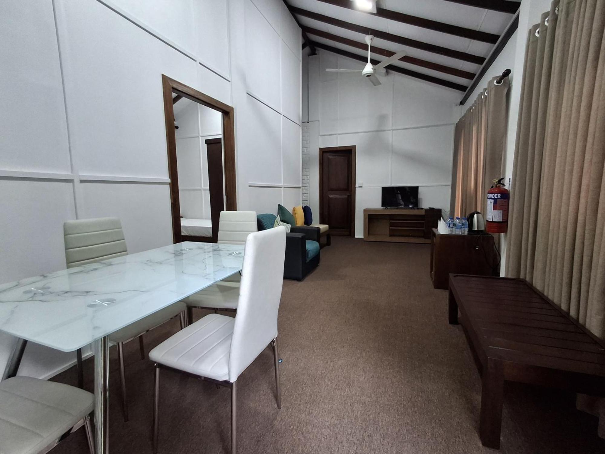 Tepraas Sigiriya Hotel Ngoại thất bức ảnh