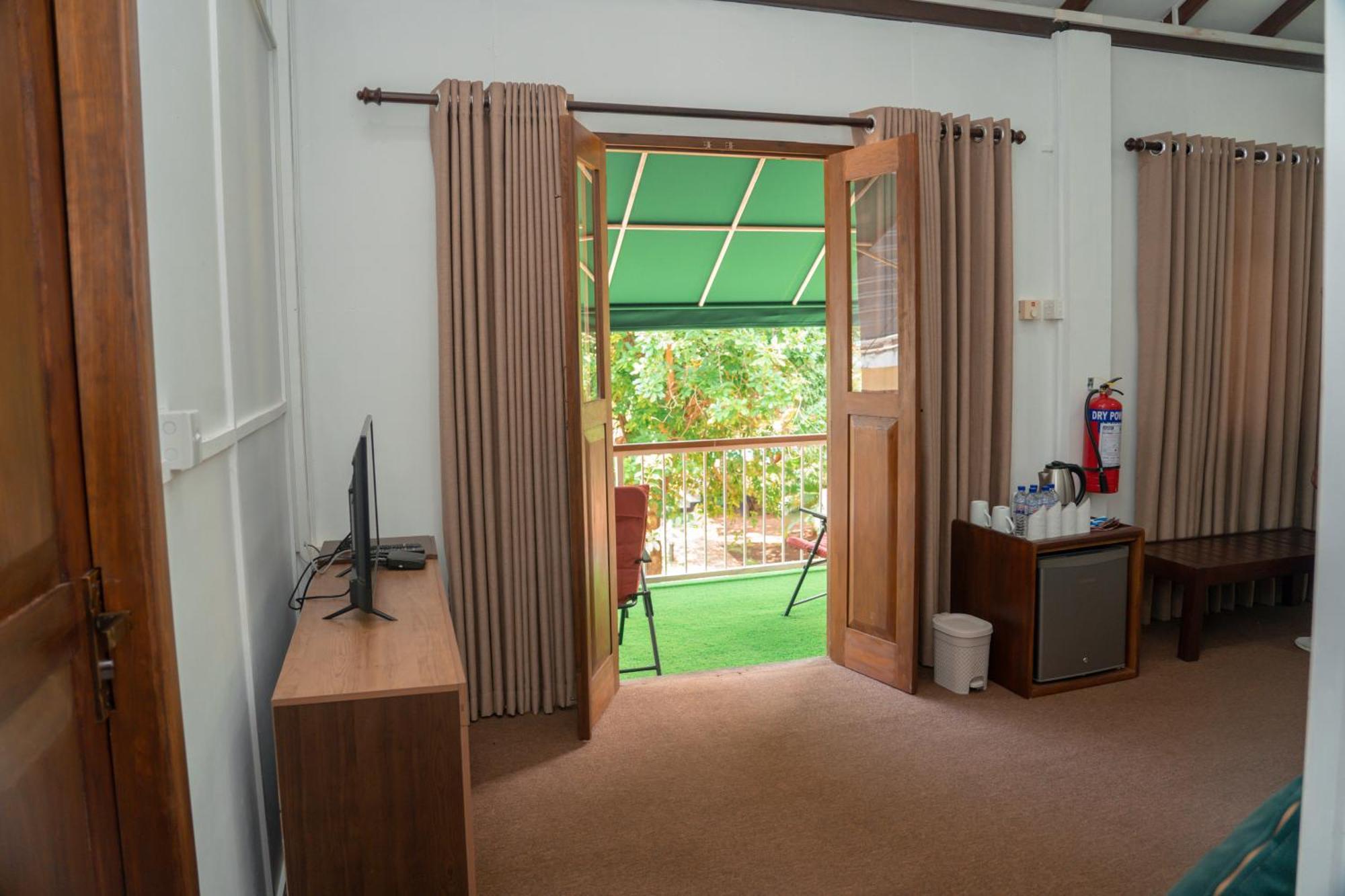 Tepraas Sigiriya Hotel Ngoại thất bức ảnh